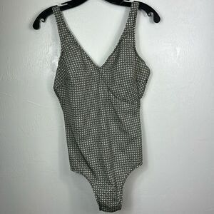 NWOT Miraclesuit Black And White One Piece Swimsuit Size 12